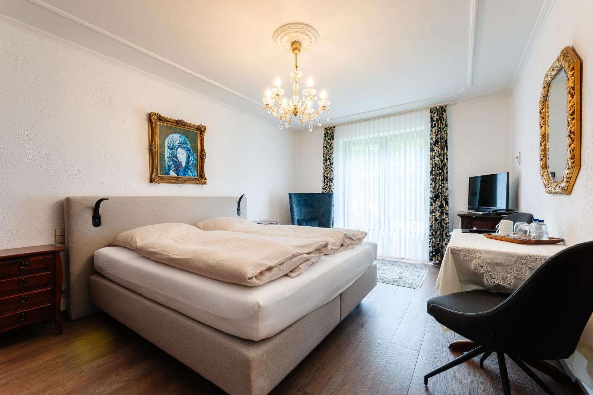 Hotel Steineweiher St. Vith Ngoại thất bức ảnh